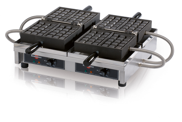 weccbbat_zoom.jpg The Belgian Waffle Corporation is a waffle distribution company operating in North America and Europe through 4 warehouses (Ontario, Quebec, Rennes and Chambéry in France)
